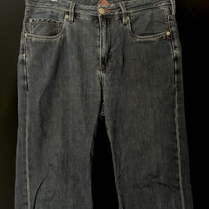 Tommy Bahama CottonTencel Standard Jeans